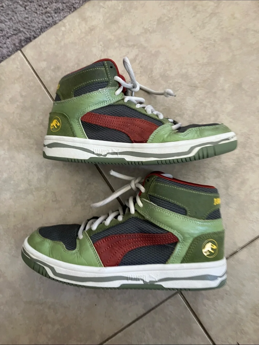 JURASSIC WORLD X PUMA High Tops Size: 5 Youth